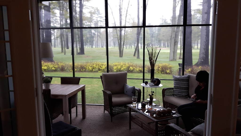Golf Le Champetre | 401 Mnt Morel, Sainte-Anne-des-Plaines, QC J0N 1H0, Canada | Phone: (450) 478-1112