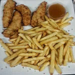 The Rose & Crown | 36 Ontario Rd, Mitchell, ON N0K 1N0, Canada | Phone: (519) 348-9838