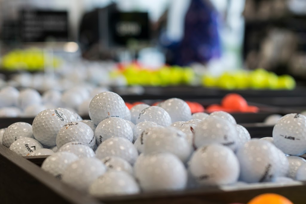 Mulligan Centre du Golf | 1633 Chemin de lIndustrie, Beloeil, QC J3G 0S5, Canada | Phone: (877) 673-3666