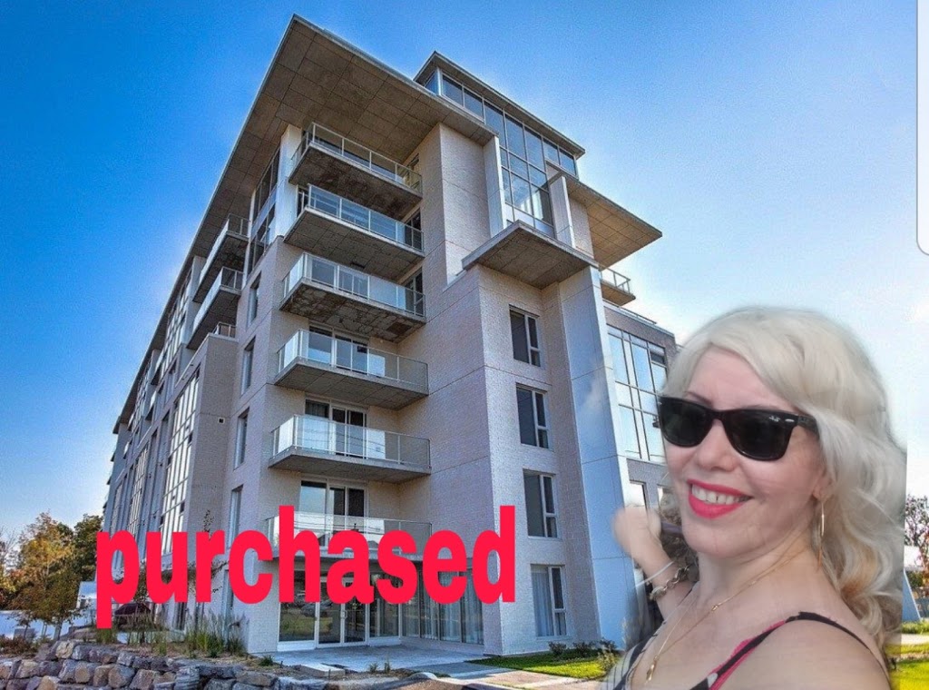 Afsaneh Ansari Courtier Immobilier Residentiel et Commercial | 3899 Autoroute des Laurentides, Laval, QC H7L 3H7, Canada | Phone: (514) 236-1121