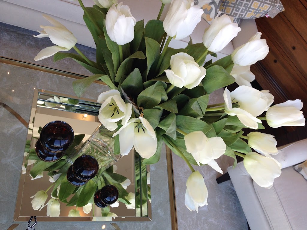 Winterberry Lane Furniture + Decor Boutique | 3487 Wyecroft Rd G3, Oakville, ON L6L 0B6, Canada | Phone: (905) 849-9494
