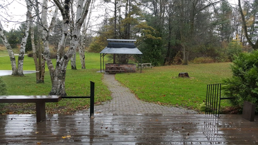 Kerr Park | 130 Beaumont Dr, Bracebridge, ON P1L 1X2, Canada | Phone: (705) 645-3037