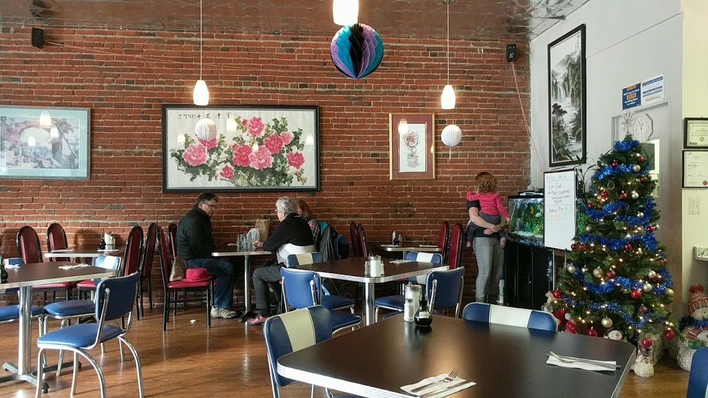 Barnacle Barneys | 341 1st Ave, Ladysmith, BC V9G, Canada | Phone: (250) 245-0899