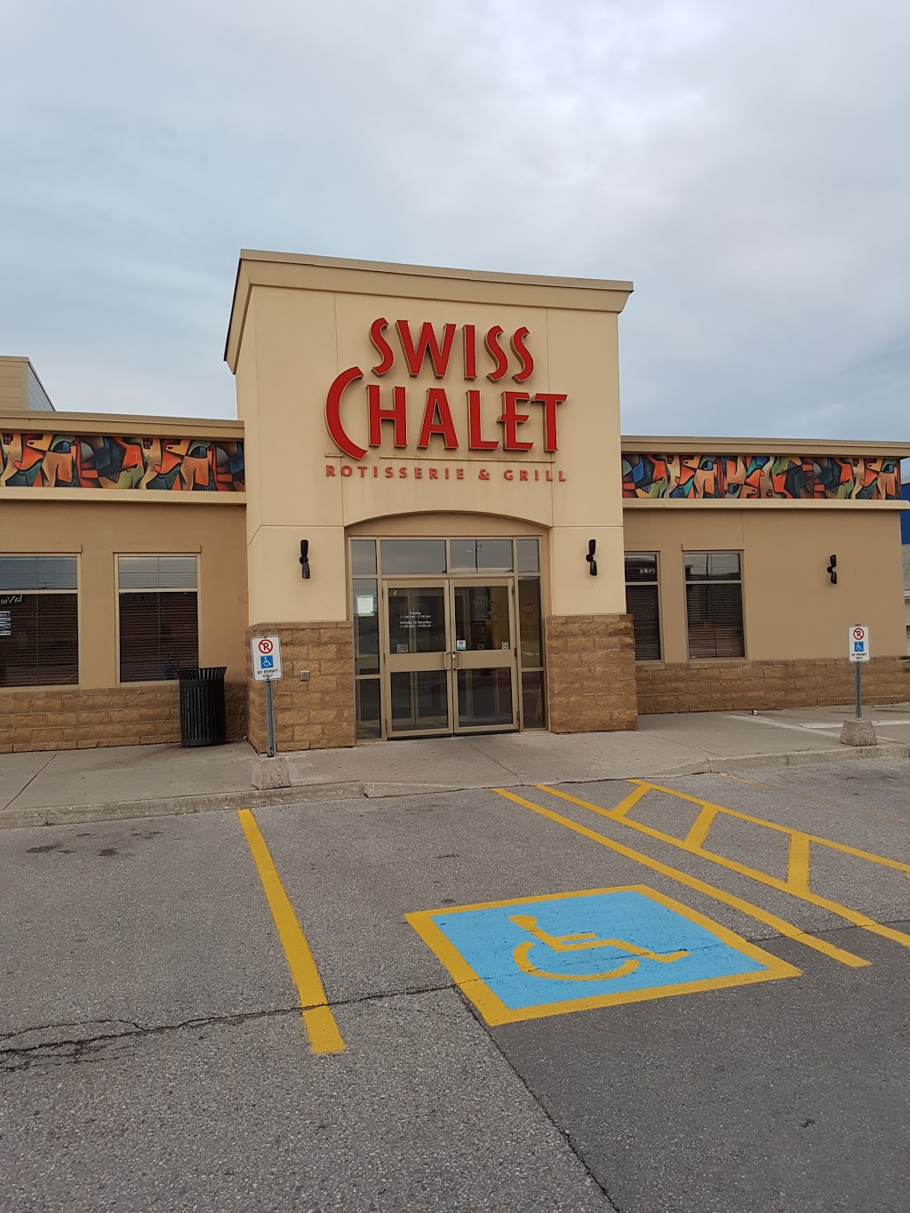 Swiss Chalet | 1389 Harmony Rd N, Oshawa, ON L1H 7K5, Canada | Phone: (905) 429-2243