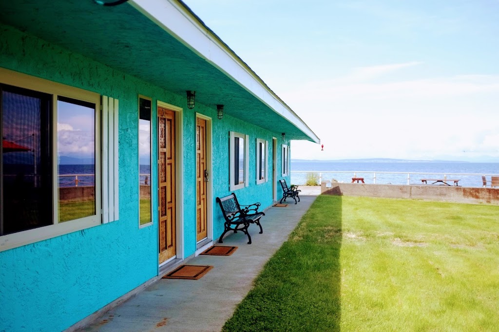 Lighthouse Motel | 6035 Island Hwy W, Qualicum Beach, BC V9K 2E1, Canada | Phone: (250) 757-8765