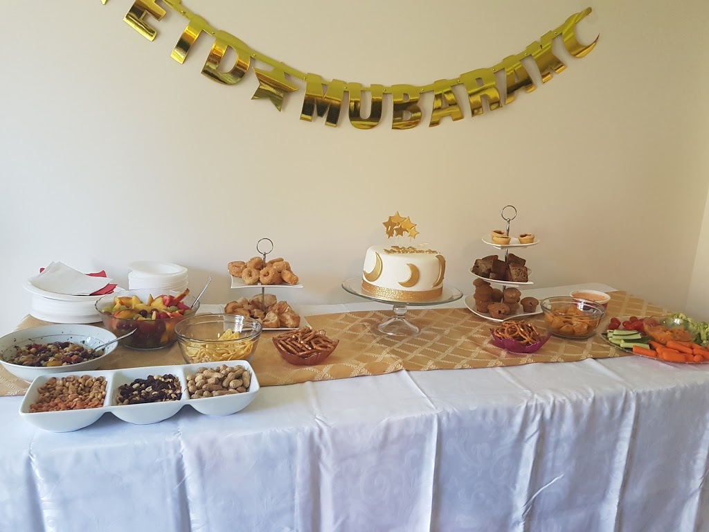 Fahds Bear Den | Windfields, Oshawa, ON L1H 7K4, Canada | Phone: (647) 828-2694