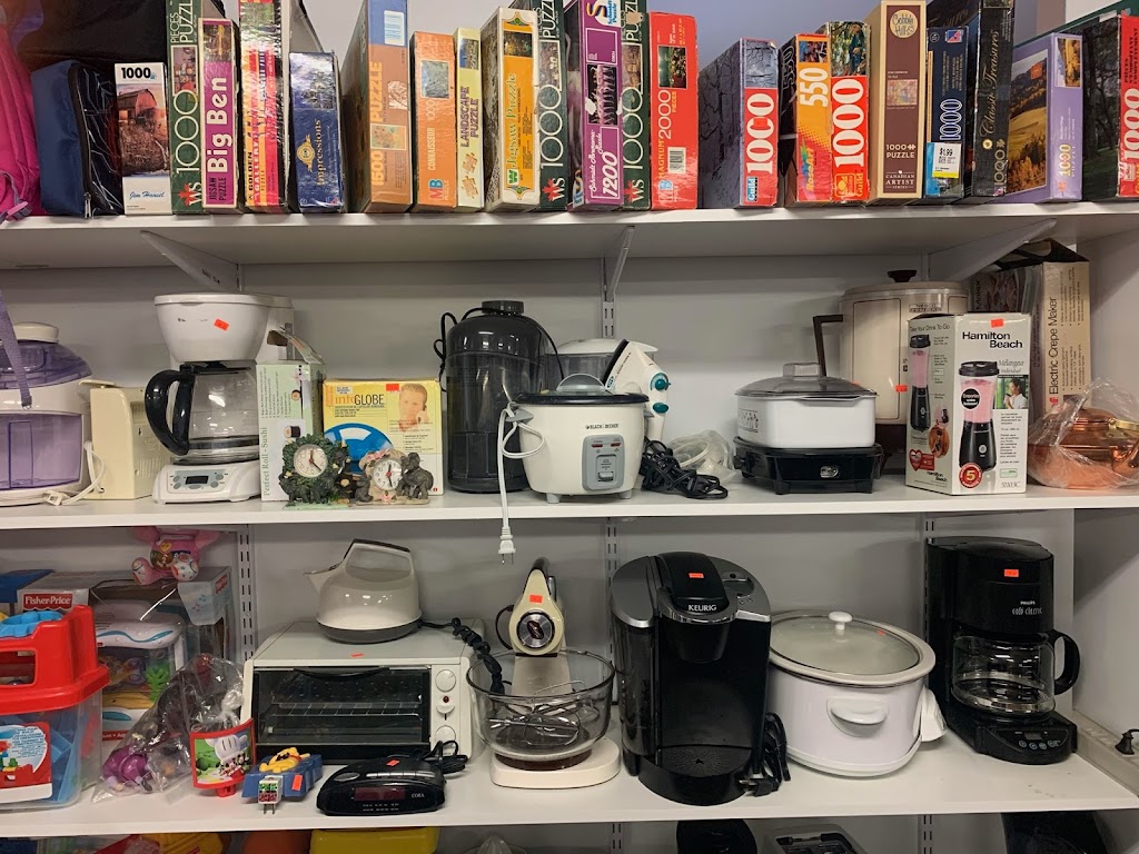 Friperie Le Chiffonnier | 3750 Bd Masson, Québec, QC G1P 1K1, Canada | Phone: (418) 977-0558