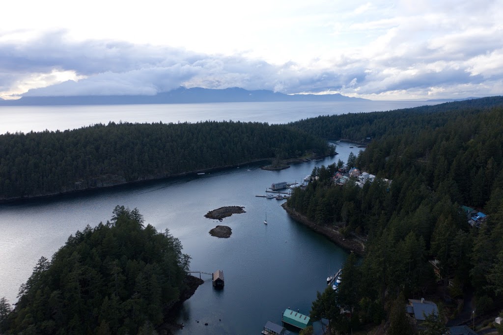Buccaneer Marina | 5535 Sans Souci Rd, Halfmoon Bay, BC V0N 1Y2, Canada | Phone: (604) 885-7888
