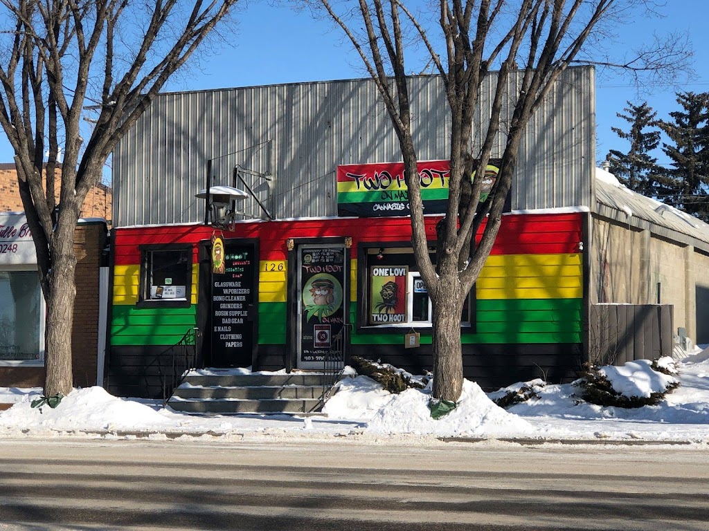 Two Hoot on Main | 126A Main St N, Airdrie, AB T4B 0R3, Canada | Phone: (403) 980-4668