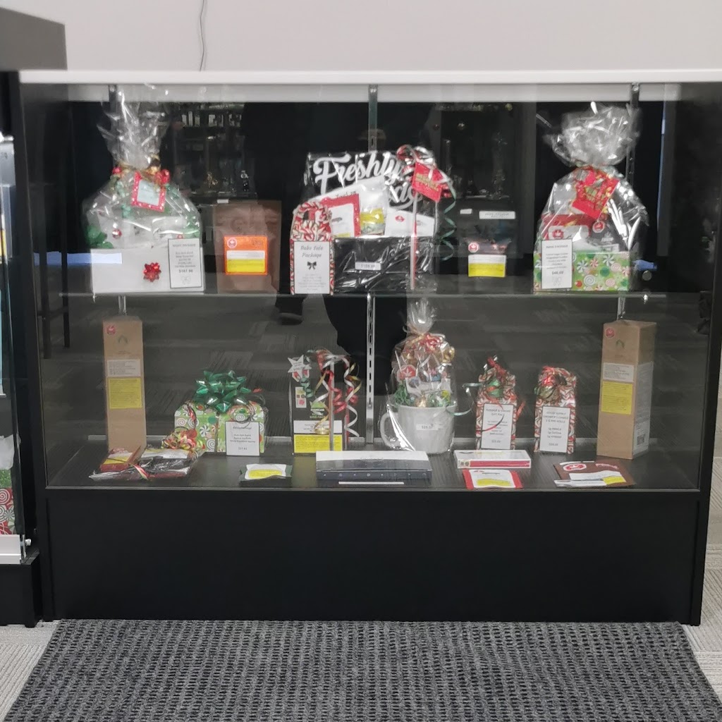 RIGHTPUFF CANNABIS | 919 Commissioners Rd E #3, London, ON N5Z 3H9, Canada | Phone: (519) 649-0111