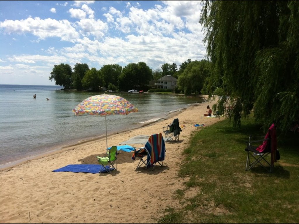 Bayview Memorial Park | 654 Lakeshore Rd E, Hawkestone, ON L0L 1T0, Canada