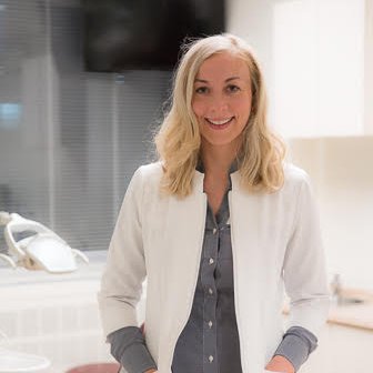 Dr. Kinga Dentistry | 790 Bay St Suite 1004, Toronto, ON M5G 1N8, Canada | Phone: (416) 922-1053