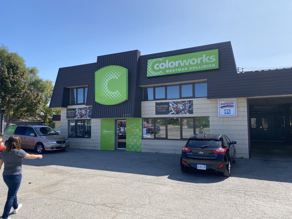 Colorworks Westman Collision | 1771 Oxford St E, London, ON N5V 2Z6, Canada | Phone: (519) 455-9850