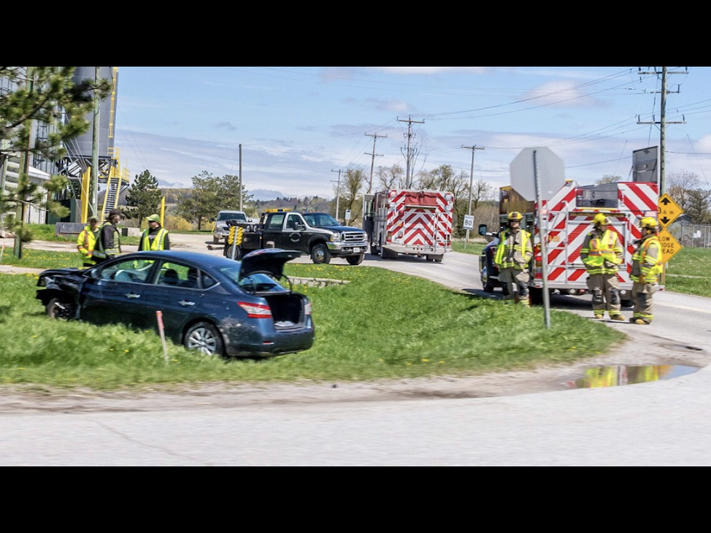 Executive Towing | 1656 10th Side Rd, Tottenham, ON L0G 1W0, Canada | Phone: (905) 953-6162
