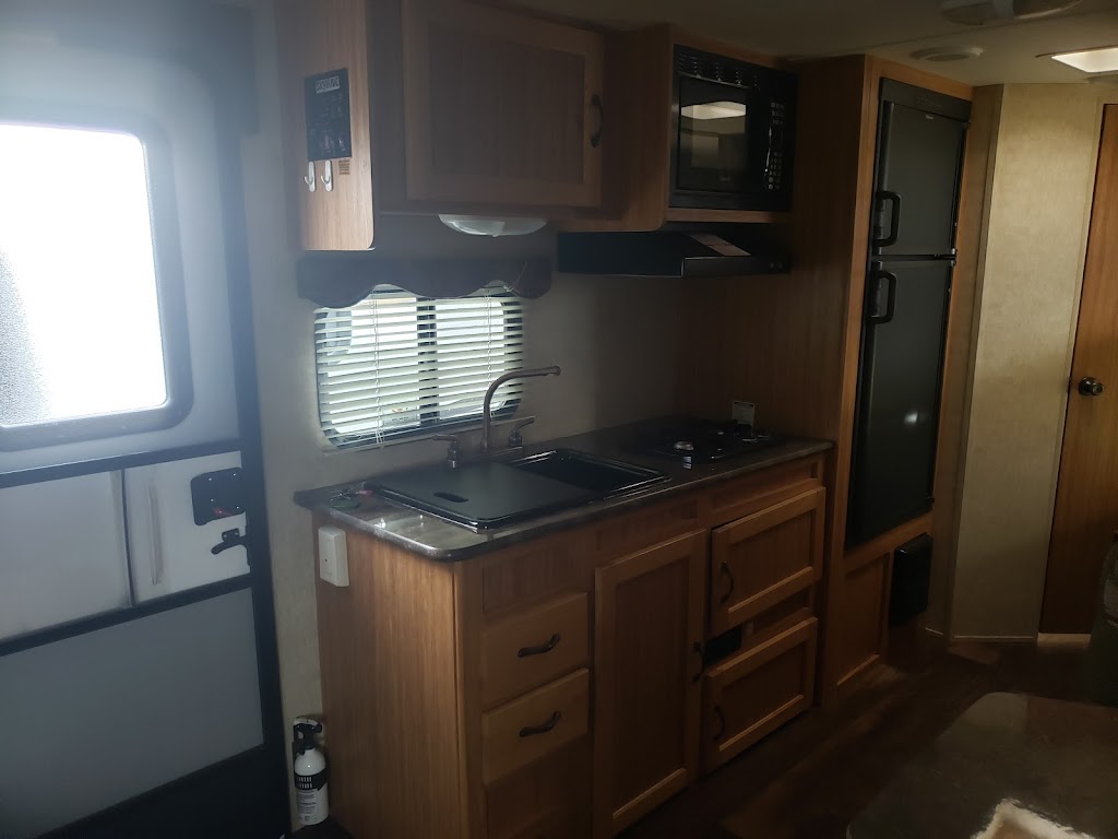 loueruneroulotte.ca -location de roulottes à Québec | 12576 Bd de la Colline, Québec, QC G3E 1H1, Canada | Phone: (418) 843-7707