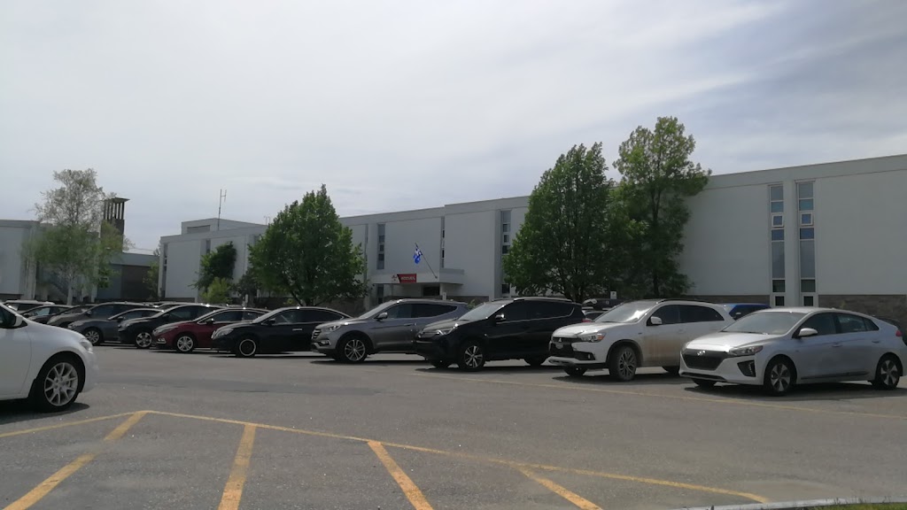 École Secondaire Camille-Lavoie | 500 Av. des Métiers, Alma, QC G8B 3C4, Canada | Phone: (418) 669-6062