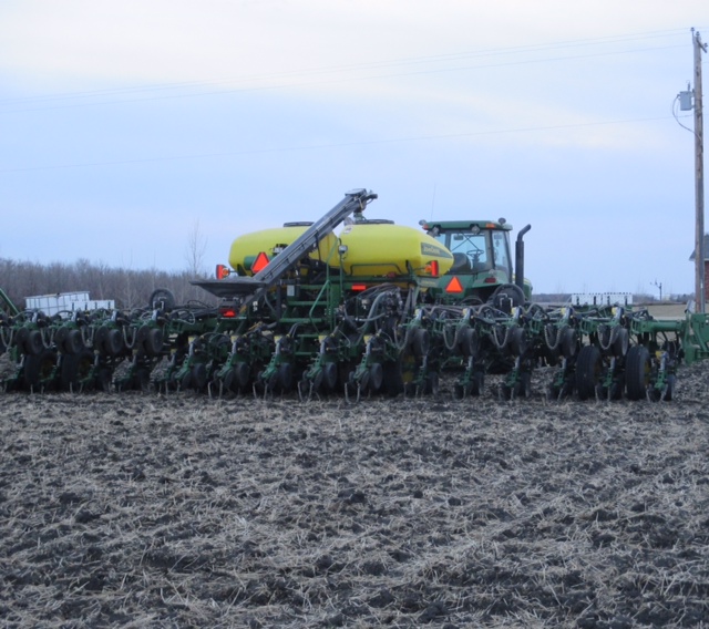 Derek Erb Seeds Inc. | 5083 Pth # 2, West, Oak Bluff, MB R0G 1N0, Canada | Phone: (204) 792-6744