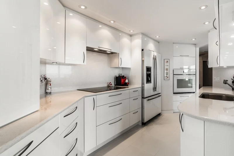 Les Verrières sur le Fleuve - Condos à vendre à lÎle-des-Soeurs | Île-des-Sœurs, 80 Rue Berlioz, Verdun, QC H3E 1N9, Canada | Phone: (514) 769-7046