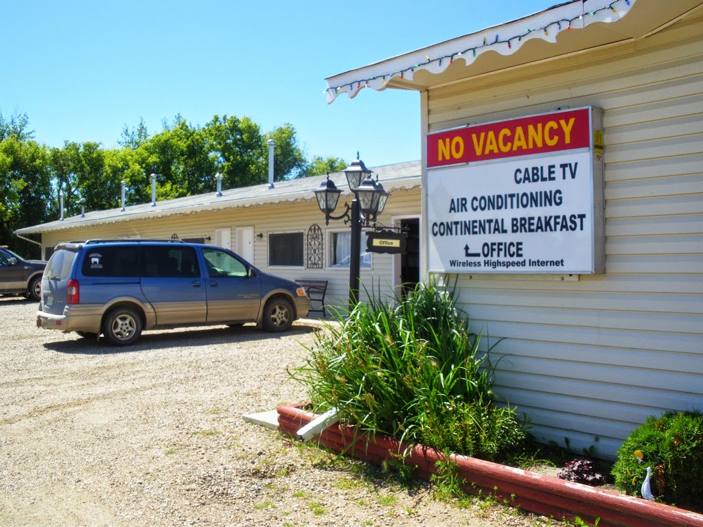 Wakaw Lodge Motel | Hwy 2, Wakaw, SK S0K 4P0, Canada | Phone: (306) 233-4345