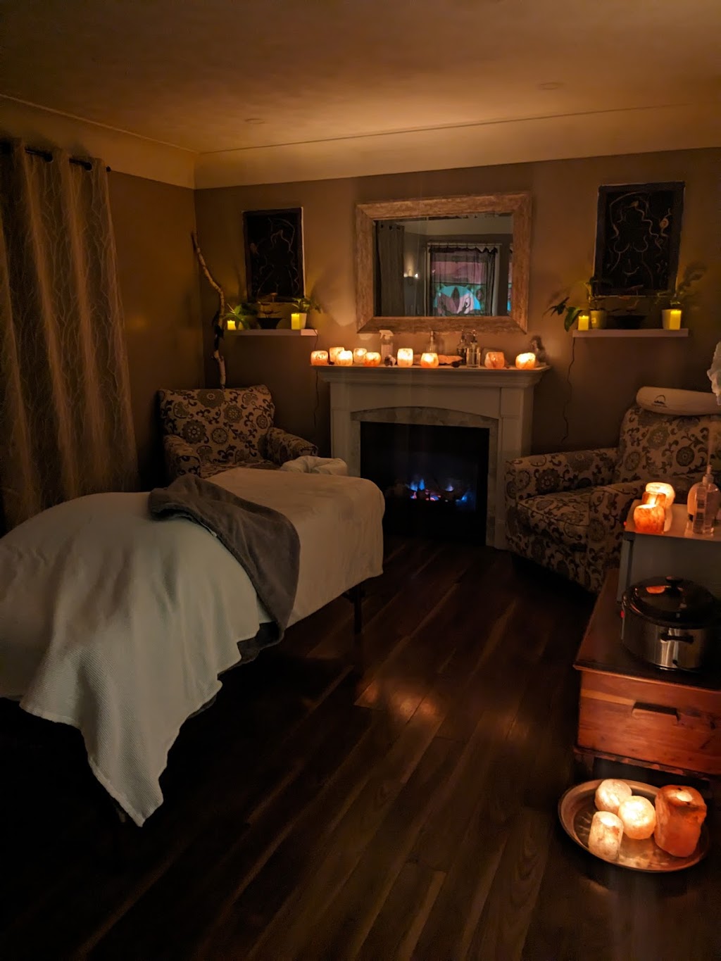 Tea With Honey Wellness & Massage | 14 Central Park Ave, Dundas, ON L9H 2M6, Canada | Phone: (289) 689-1861