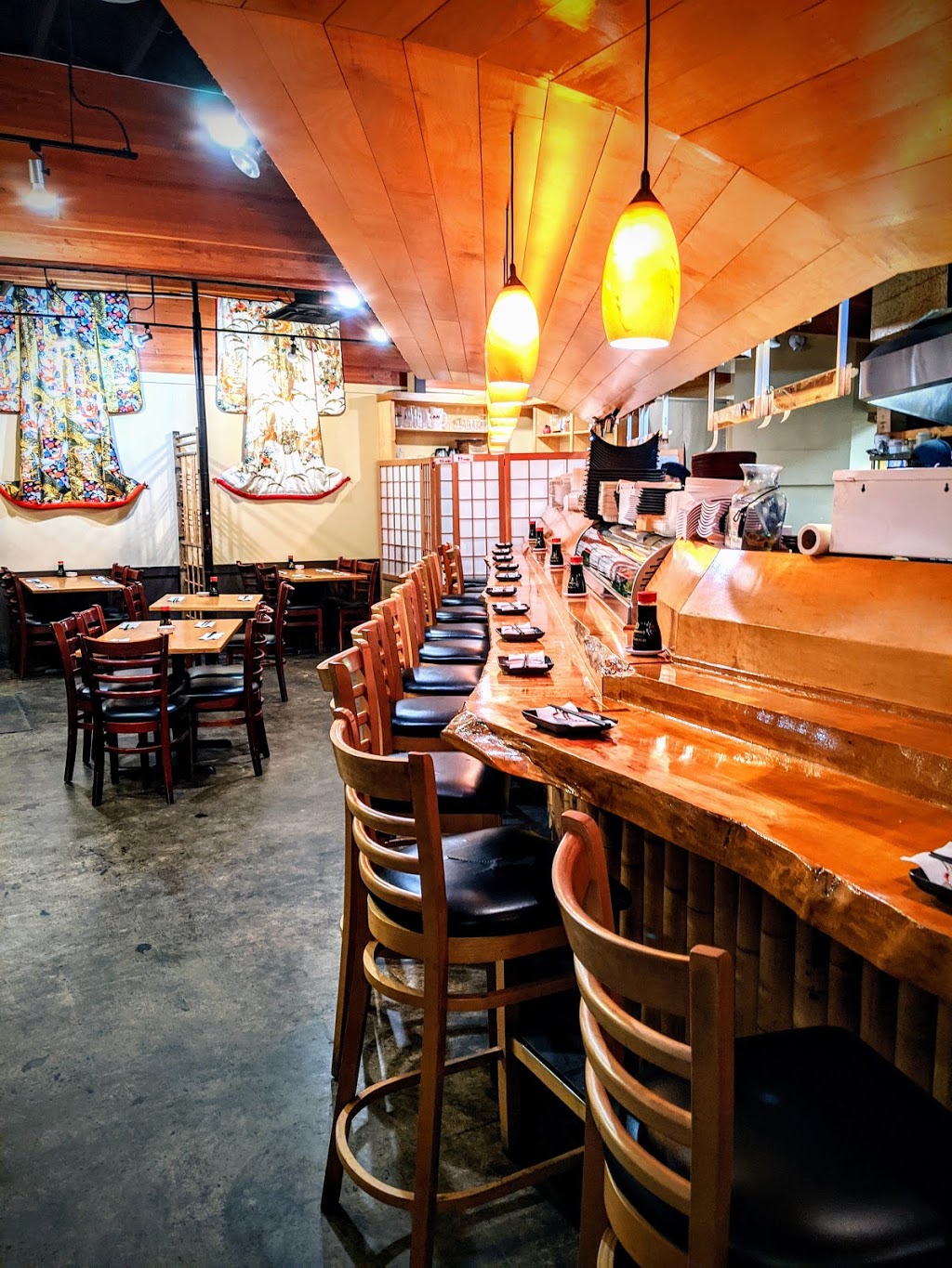 Sushi Sen Japanese Restaurant | Canada, British Columbia, Squamish, BC Garibaldi Highlands 40382 Tantalus Road | Phone: (604) 898-8235