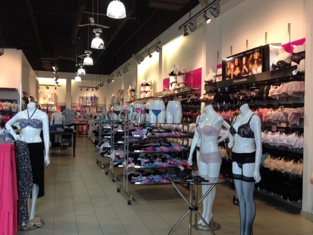 la Vie en Rose Plaza des Récollets Outlet | 4105 Bd des Récollets #101, Trois-Rivières, QC G9A 6M1, Canada | Phone: (819) 693-5999