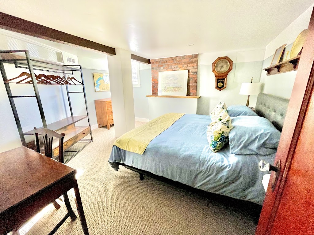 Sooke bnb | 6811 W Coast Rd, Sooke, BC V9Z 0P6, Canada | Phone: (250) 253-5029