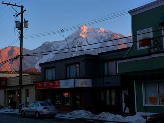 Canadian 2 For 1 Pizza | 7244 Pioneer Ave, Agassiz, BC V0M 1A0, Canada | Phone: (604) 796-2411