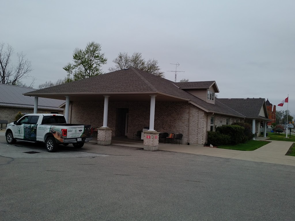 Albany Retirement Village | 423 Albany St, Petrolia, ON N0N 1R0, Canada | Phone: (519) 882-3157