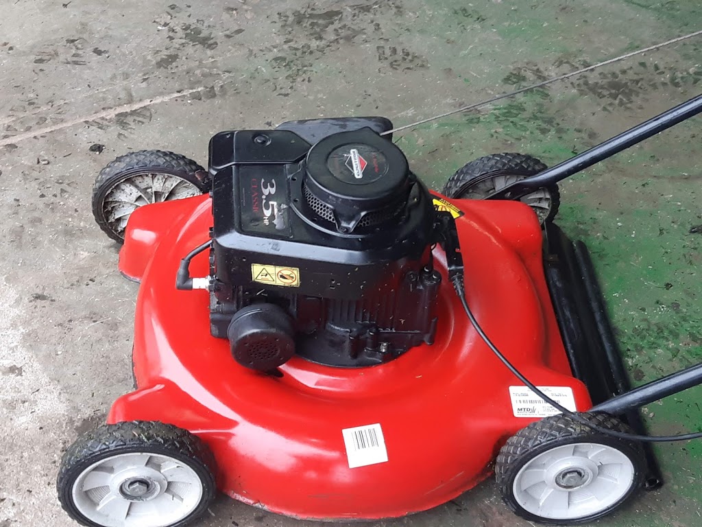 Hilltop combustion small engine repair | 110 Hall Rd, Berwick, NS B0P 1E0, Canada | Phone: (902) 691-0478