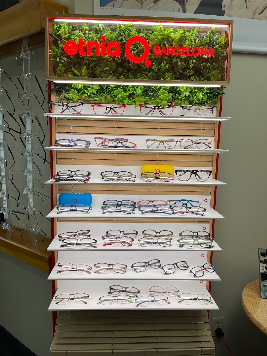Cherry Hill Optical | 301 Oxford St W, London, ON N6H 1S6, Canada | Phone: (519) 433-3355