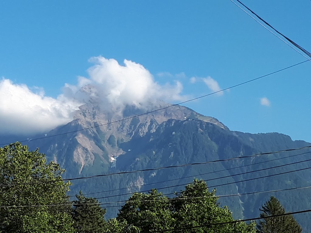 Clear Creek Campground | 2550 Columbia Valley Rd, Cultus Lake, BC V2R 5A3, Canada | Phone: (604) 986-9371