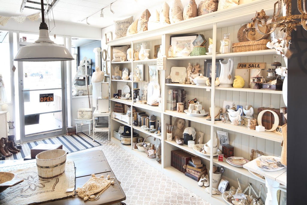 Tattered & Torn | 205 Ottawa St N, Hamilton, ON L8H 3Z4, Canada | Phone: (905) 973-8516