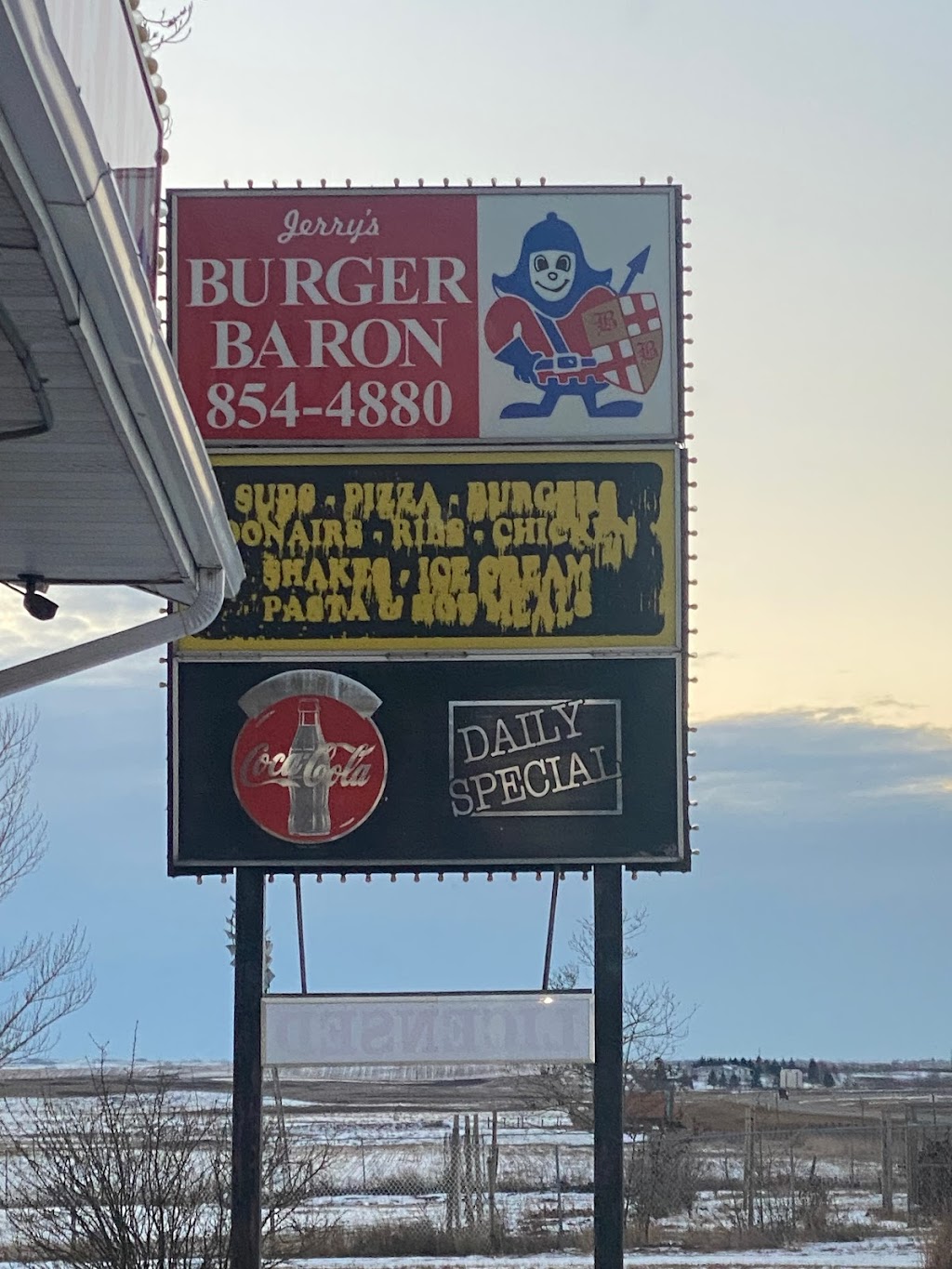Jerrys Burger Baron | Hwy 9 W, Hanna, AB T0J 1P0, Canada | Phone: (403) 854-4880