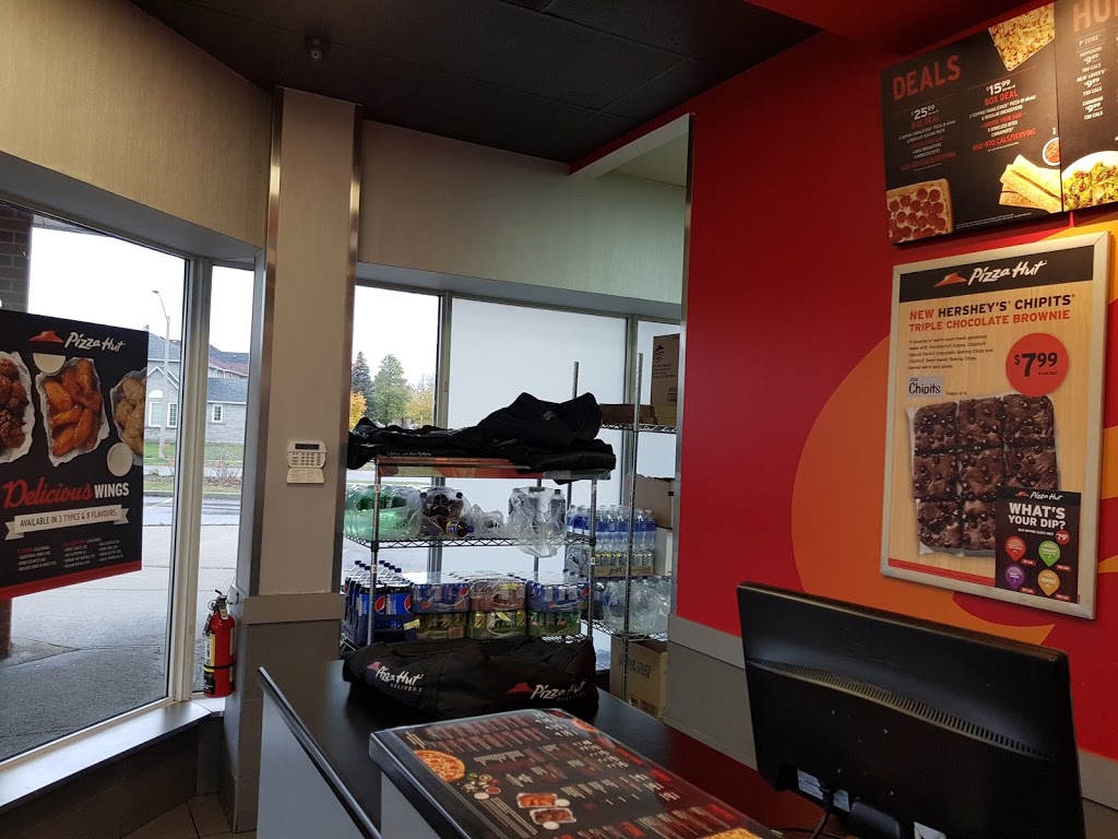 Pizza Hut | 1525 Bristol Road West, Unit 1#7207, Mississauga, ON L5M 4Z1, Canada | Phone: (905) 542-8100