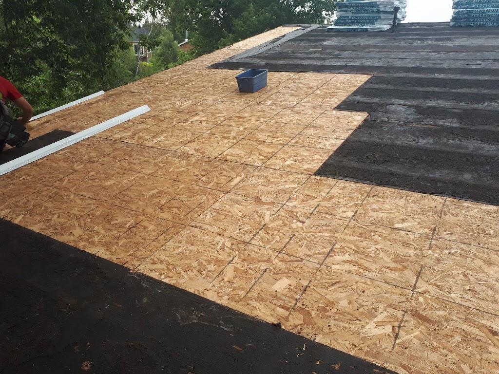 Les toitures Lanaudière | 340 Rue lEsperance, Lavaltrie, QC J5T 2X2, Canada | Phone: (514) 889-1859