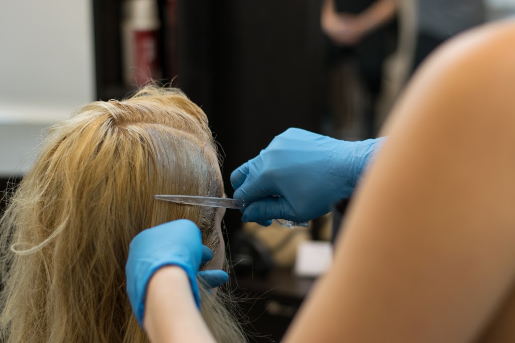 Atelier Mahëva - Coiffure et Spa | 16993 Route Transcanadienne, Kirkland, QC H9H 0A6, Canada | Phone: (514) 426-4247