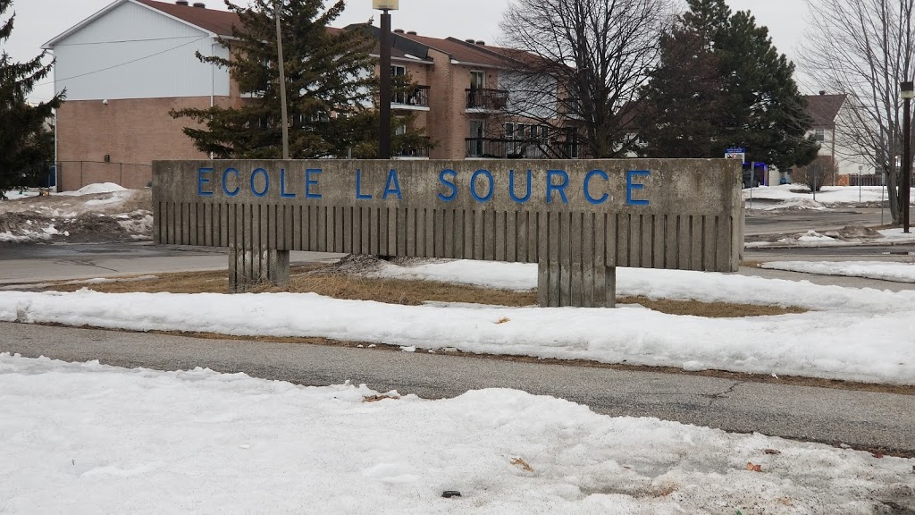 School La Source | 22 Rue de lAcadie, Gatineau, QC J8T 6G8, Canada | Phone: (819) 568-7861