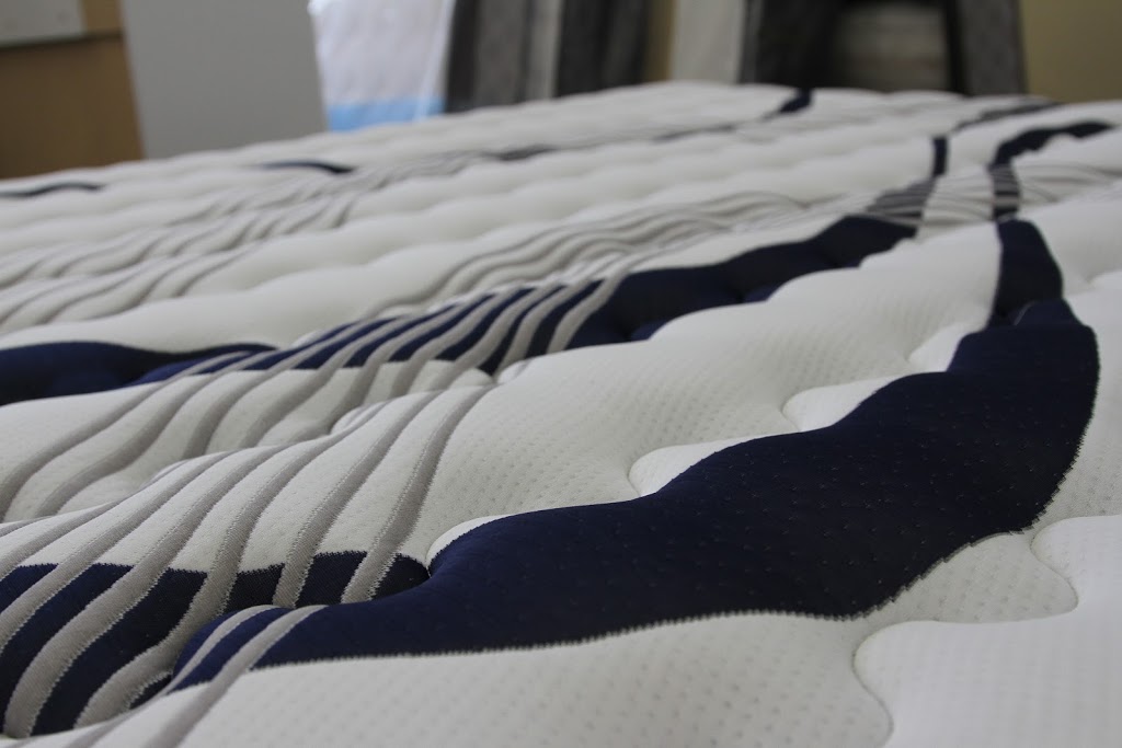 Madelyn Furniture & Bedding | 310 Steelcase Rd E, Markham, ON L3R 1G2, Canada | Phone: (647) 895-2921