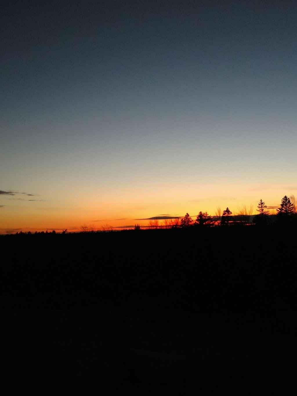 Ledges Edge Lodge | 82 Black Duck Lake Rd, Springfield, NS B0R 1H0, Canada | Phone: (902) 547-2343
