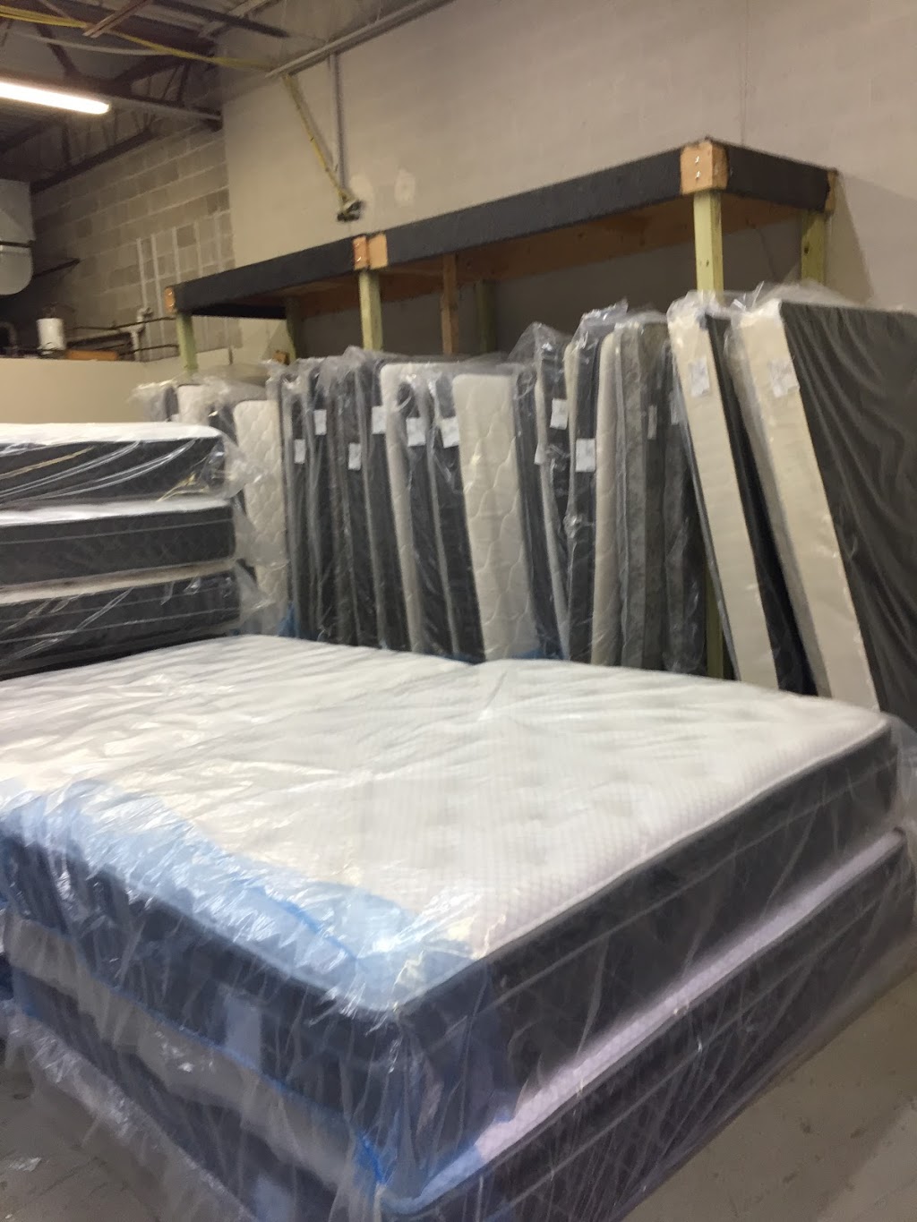 BoxDrop Mattress | 415 Lawrence Bell Dr, Williamsville, NY 14221, USA | Phone: (716) 861-0199