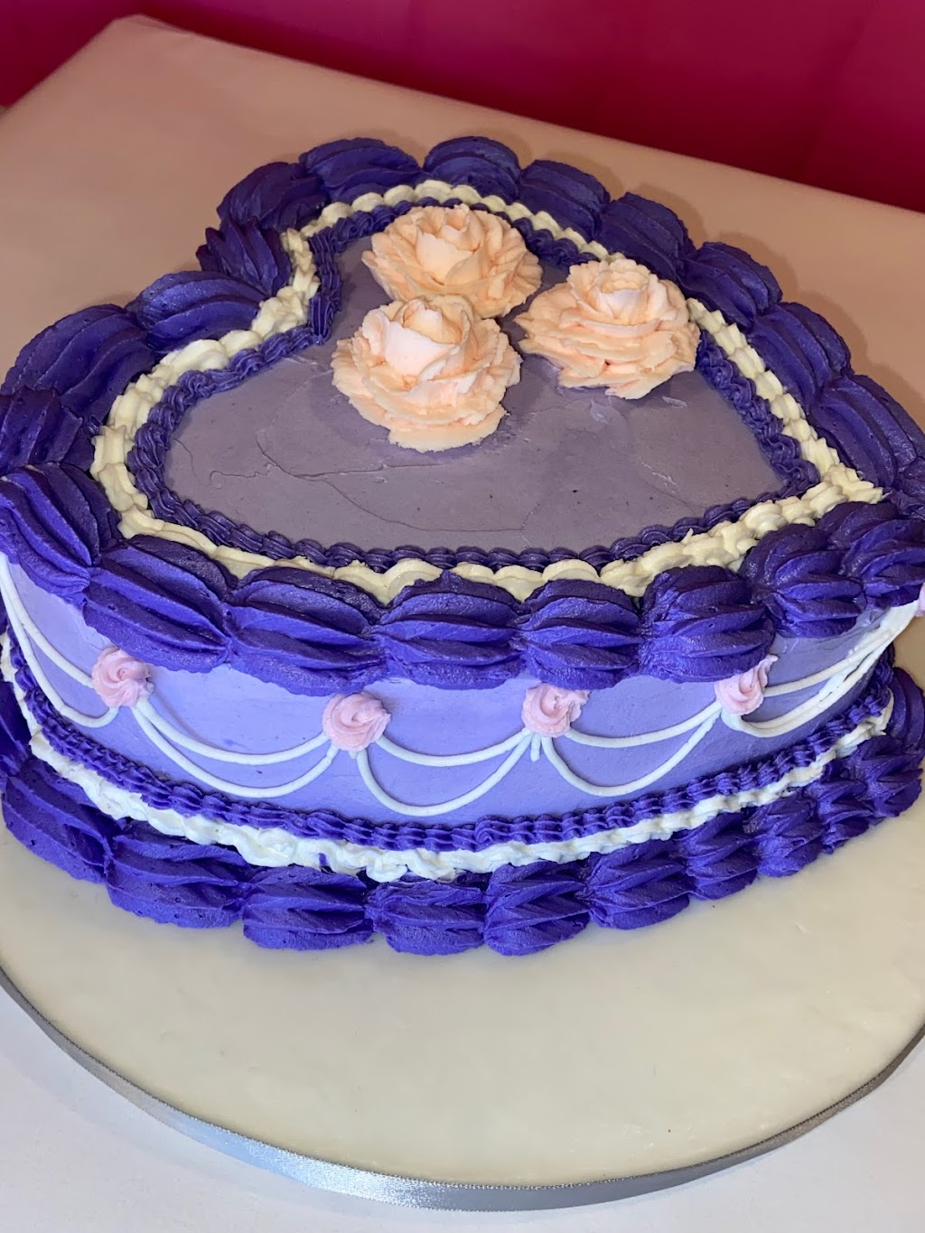 Custom Cakes Kingston | 17 King Pitt Rd, Kingston, ON K7L 4V1, Canada | Phone: (613) 876-5933