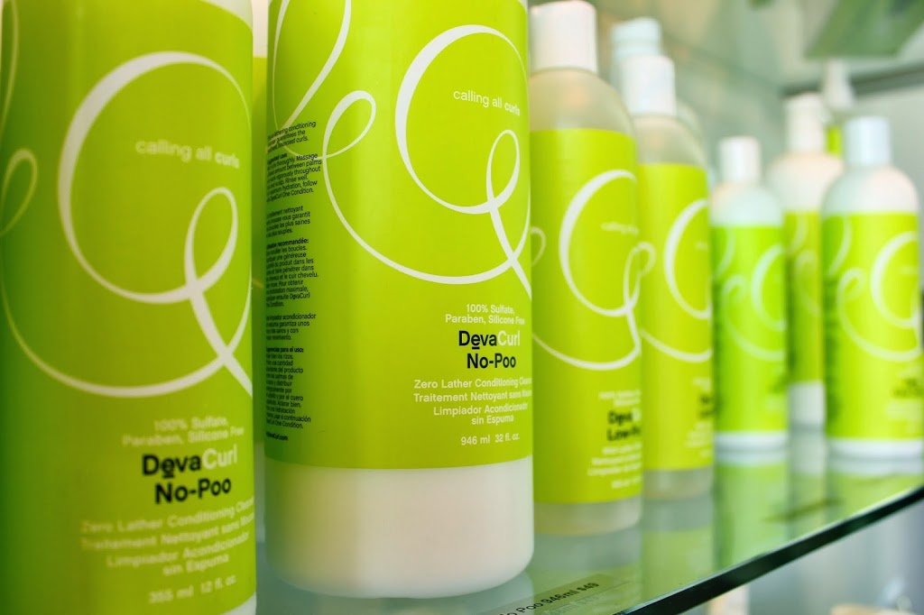 Curve Hair Studio | 900 Fairway Crescent, Kitchener, ON N2A 0A1, Canada | Phone: (519) 893-8938