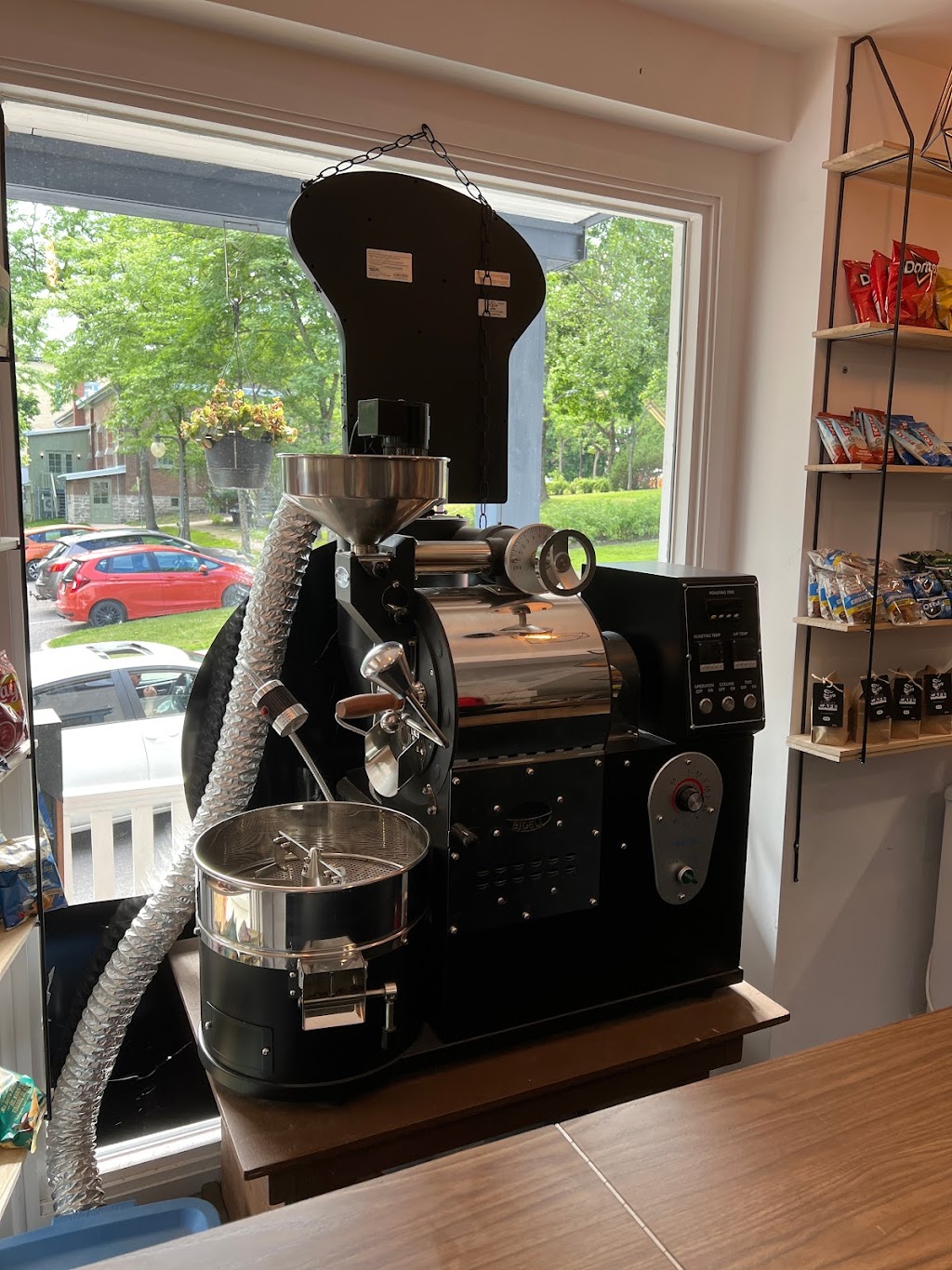 Café Trait-Carré | 7930 1re Av., Québec, QC G1H 2Y4, Canada | Phone: (418) 204-0777