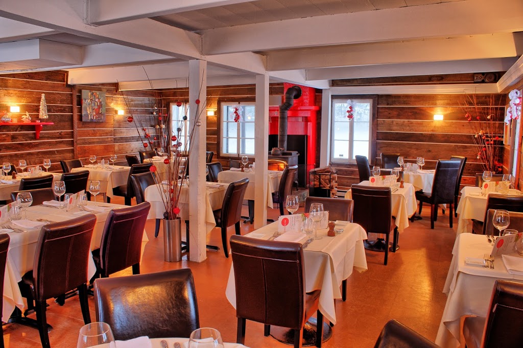 Recto-Verso Restaurant Traiteur | 814 Chemin Pierre Péladeau, Sainte-Adèle, QC J8B 1Z4, Canada | Phone: (450) 229-9555