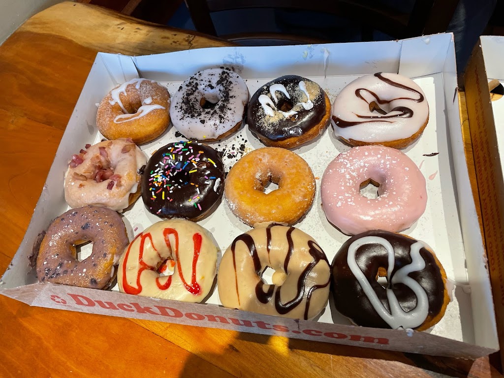 Duck Donuts | 5010 Pinedale Ave Unit 1001A, Burlington, ON L7L 0G3, Canada | Phone: (905) 632-8448