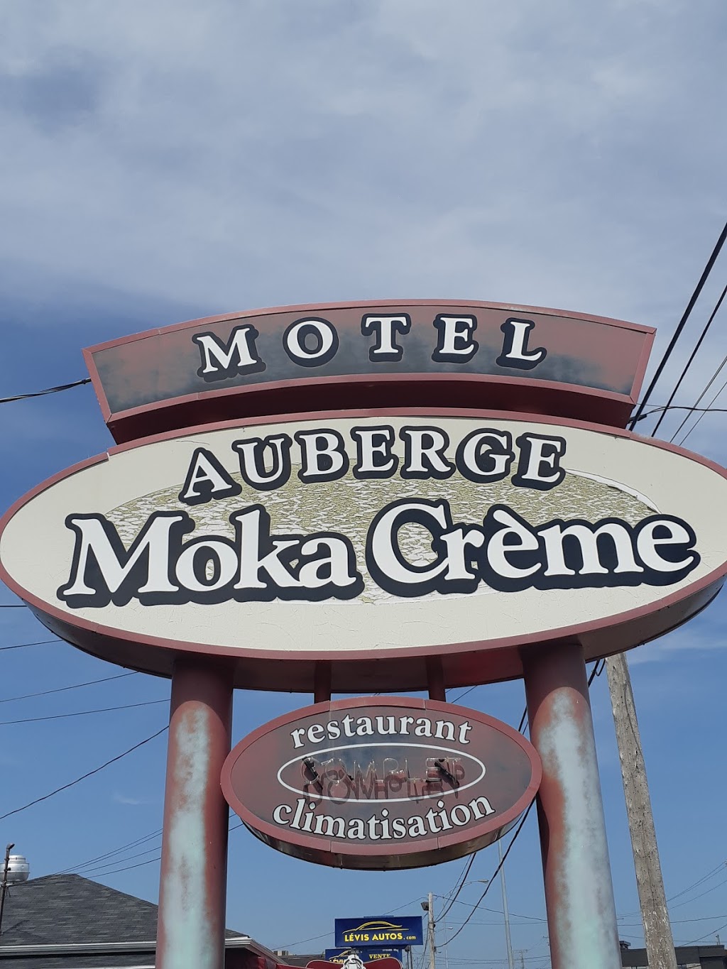 Auberge Moka Creme | 4115 Boulevard Guillaume-Couture, Lévis, QC G6W 6M9, Canada | Phone: (418) 837-9777