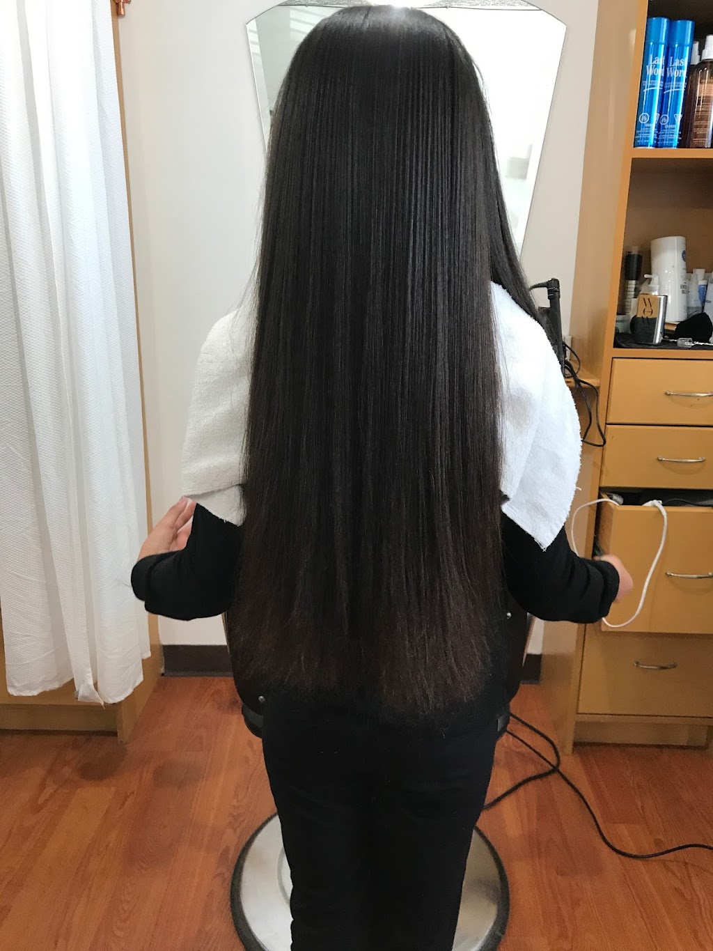 Iconic Salon Inc. | 1338 Northmount Dr NW, Calgary, AB T2L 0E6, Canada | Phone: (403) 289-1402