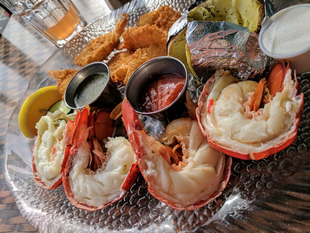 Spinnaker Inn | 126 Montague St, Lunenburg, NS B0J 2C0, Canada | Phone: (902) 634-8973
