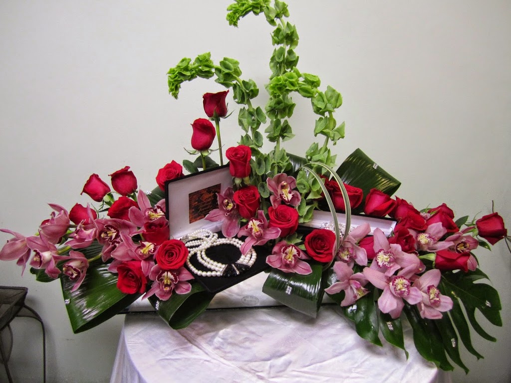 Tulip Florist | 7398 Yonge St, Thornhill, ON L4J 8J2, Canada | Phone: (905) 889-2229